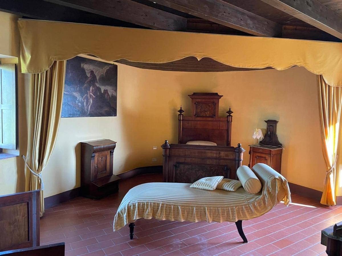 Il Castello Dei Principi Sanseverino Виджанелло Экстерьер фото