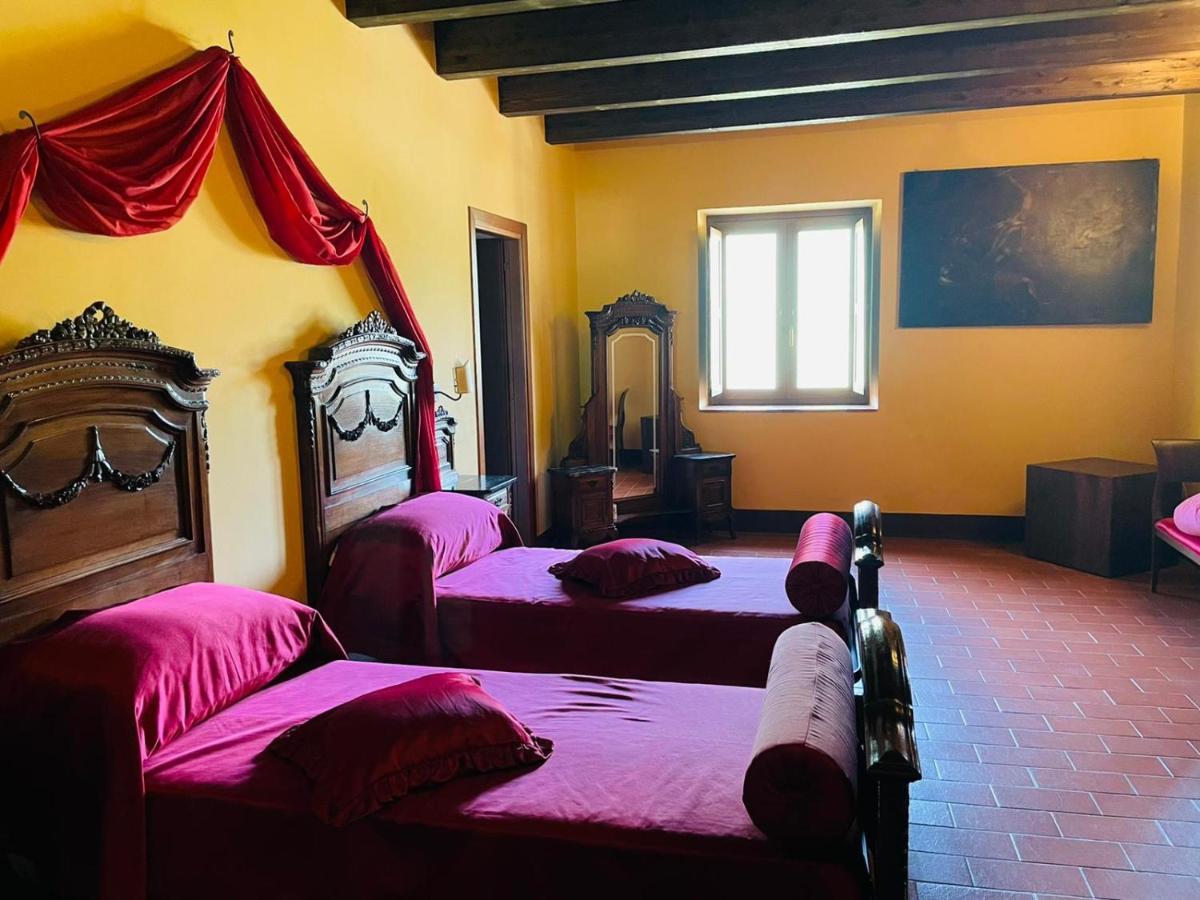 Il Castello Dei Principi Sanseverino Виджанелло Экстерьер фото